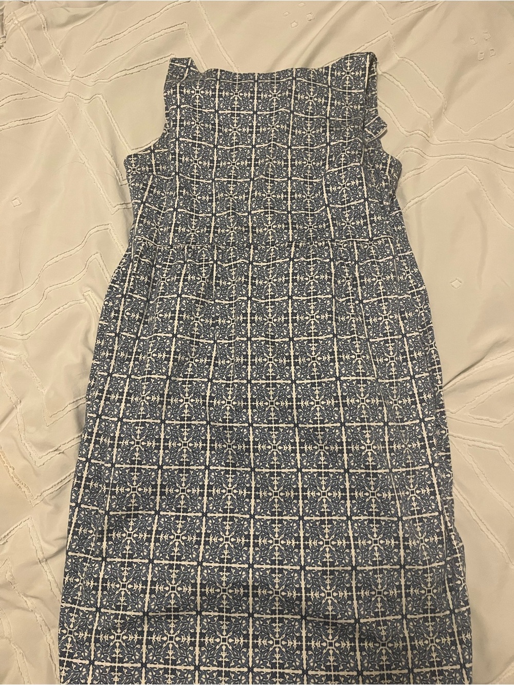 Old Navy Navy and White Patterned Sleeveless Sheath Dress